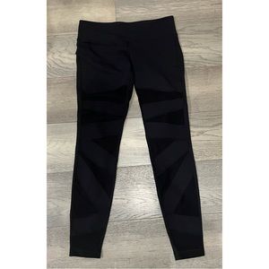 Lululemon - Mesh Leggings